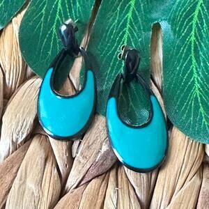 BOGO FREE BLACK BLUE VINTAGE 80’s earrings